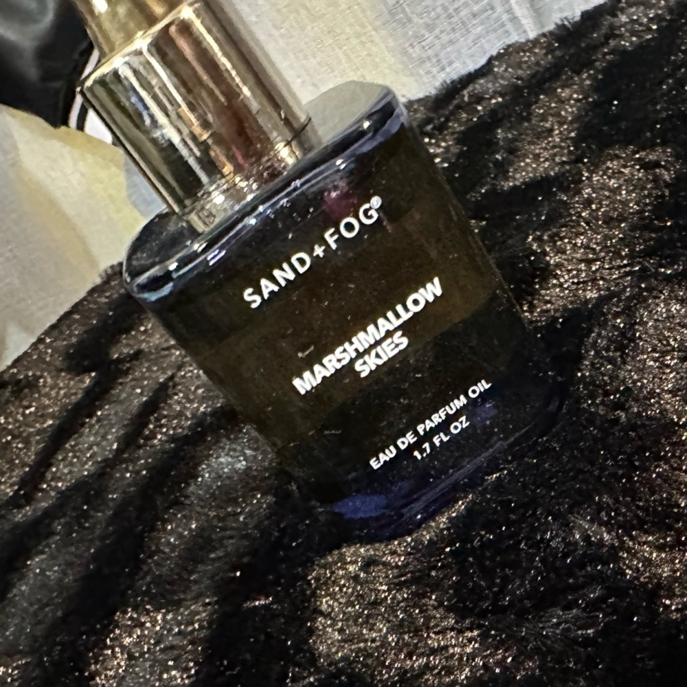 SAND+FOG Marshmallow Skies Body Oil - Deep Blue